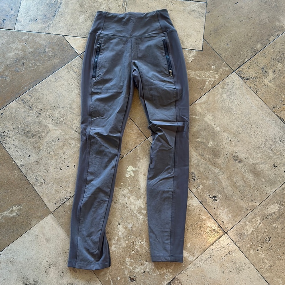 Brown Athleta headlands hybrid tight